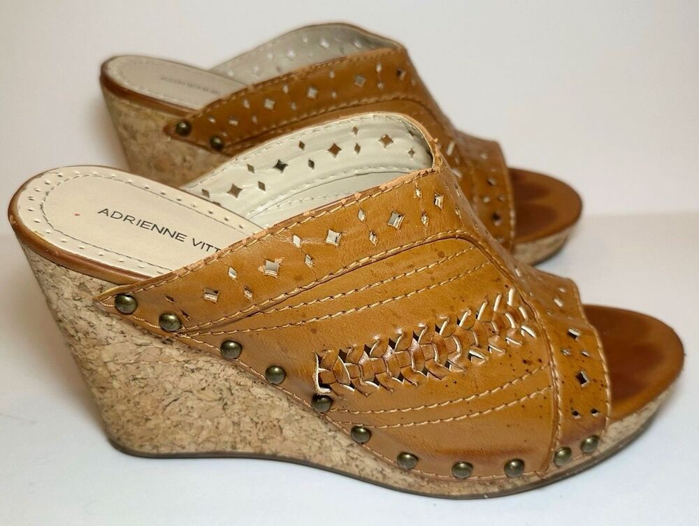 Adrienne Vittadini Burnished Leather Cork Wedge Sandals Size 9 Brown Studded